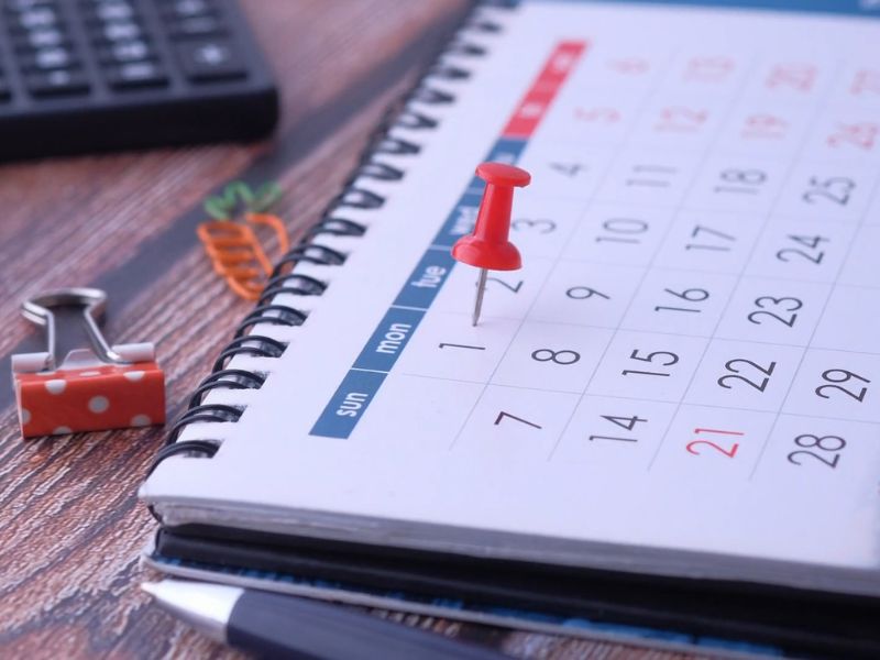Kalendar sa odgovarajućim datumom